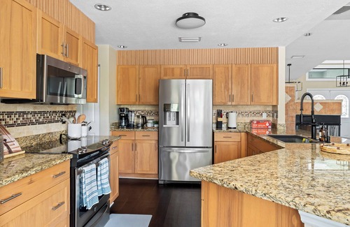 Bradenton House | Waterfront | Pool, Hot Tub & Private Dock
