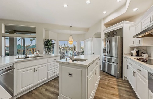 The Islands House | Waterfront, Pool, Sauna, Boat, Luxury living, low price! 30 Night Min.