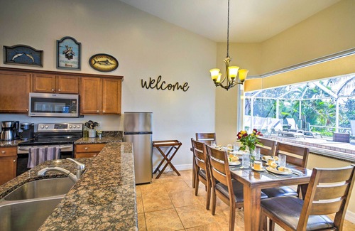 Caloosahatchee House | Waterfront Pool & Spa: Relaxing Cape Coral Retreat