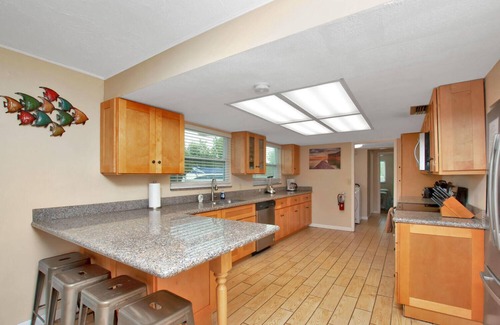 Marathon House | Waterfront Private Home-7 BR, 6 Full BA, Pool, 80' Dock, Parking, Screened Porch