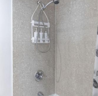 Central Waterfront Apartment | Waterfront Queens Quay West