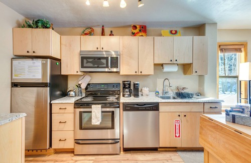 Red River House | Waterfront Red River Haven: Walk to Ski Lift!
