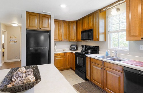 Rock Harbor Cabin | Waterfront retreat w/deck, wood fireplace, gas grill, lake views, gas grill, W/D