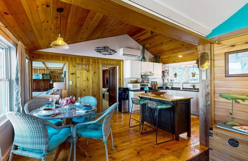 Winthrop House | Waterfront retreat with stunning views, dock access and washer/dryer