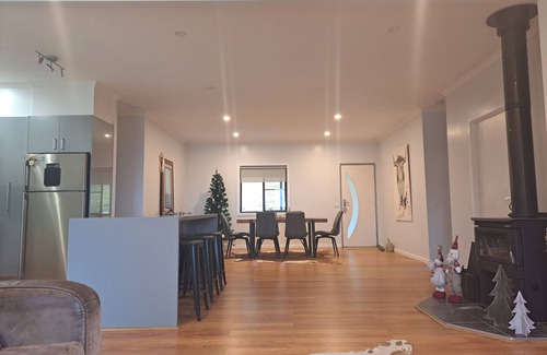Wonboyn House | Waterfront Rural property. Pet & family friendly.