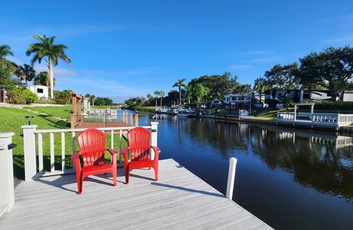 River Ranch RV Rental | WATERFRONT RV Campsite at River Ranch! Full Hookup 430