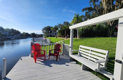River Ranch RV Rental | WATERFRONT RV Campsite at River Ranch! Full Hookup 430