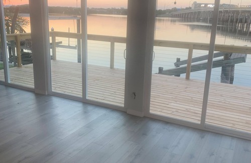 South Pinellas Community Council House | Waterfront Seasonal rental 5 minutes to gulf beaches.