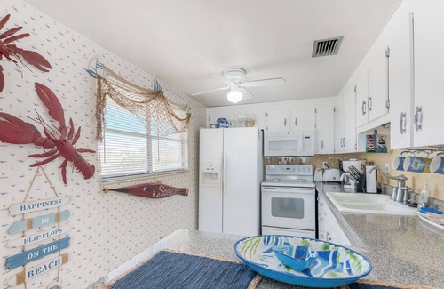 Ruskin Cottage | Waterfront Shack on Tampa Bay! Tranquil Million dollar views,2 beds/loft cottage