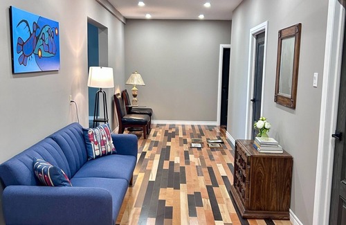 Buckhorn Cottage | Waterfront spacious cottage flat with scenic view in Buckhorn Lake