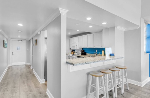 Meadows Condo | Waterfront "St. Croix" Penthouse, Pool, Dock, Pet