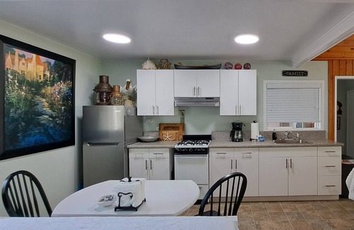 Lincoln City Cottage | Waterfront studio cottage...just steps to the sandy shoreline of the Siletz Bay