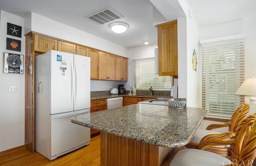 Duck House | Waterfront Stunning Beach Home with Amazing Sunset Views
