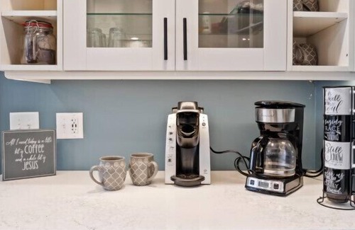 Sunrise Beach House | Waterfront Sunrise Beach Lake House!