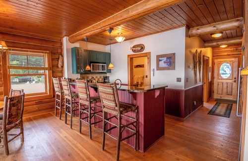 Saranac Lake House | Waterfront townhome on Lower Saranac Lake