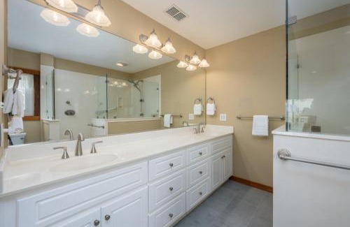 Saint Helena Island House | Waterfront Escape - Seasonal Pool - Perfect for Families and Friends!