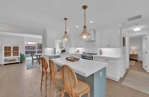 South Island House | WATERFRONT VACATION HOME! 2 BED + DEN 2 BATH. POOL HOME.