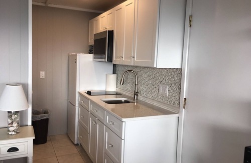 North Truro Apartment | Waterfront-View Studio #21 · Deck, Parking & Free Shuttle to P-Town