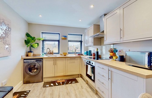 Chatham Apartment | Waterfront Way Luxury Apartments, Flat 2