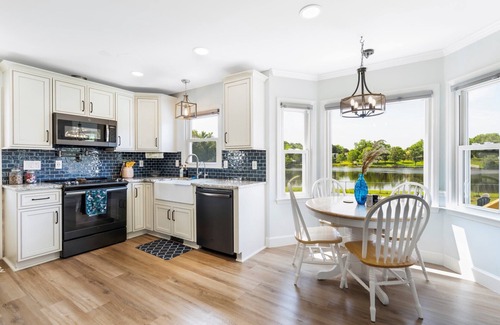 Holly Springs House | Waterfront Wonder: Lake Views, Quiet, Central, Pets, Yard, Fireplace