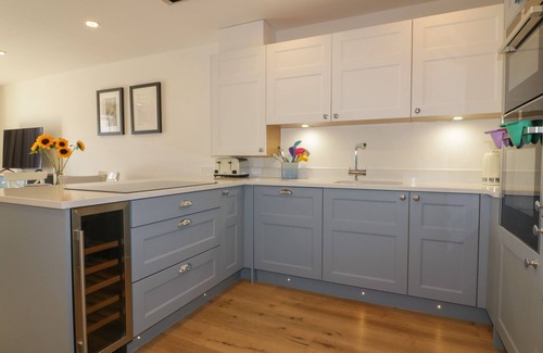 Newquay City Centre Cottage | WATERGATE VIEW, family friendly, country holiday cottage in Porth