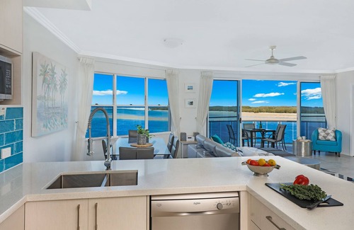 Caloundra Hotel | Watermark Resort Caloundra
