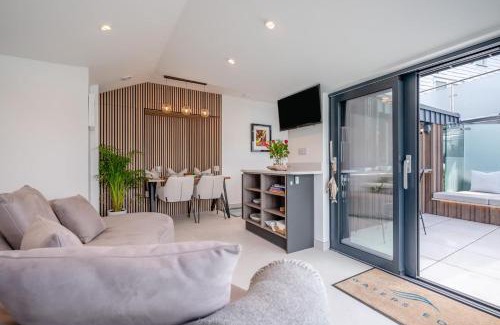 Polruan House | Waters Edge - Cornwall