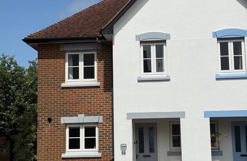 New Forest District House | Waterside House with Sea views in Hythe