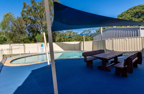 Bongaree Apartment | Waterviews in the Heart of Bongaree