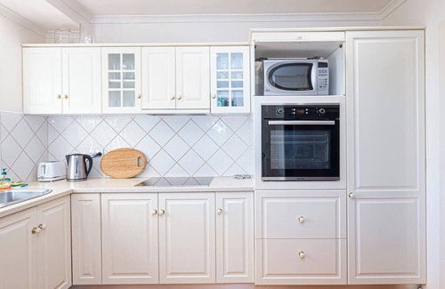 Wattle Park House | Wattle Park Charm 2BR Home - Minutes from the city - Wifi - Balcony
