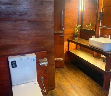 Hikkaduwa Villa | Waves Floating Villa