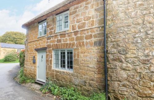 Beaminster House | Wayside