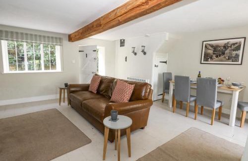 Beaminster House | Wayside