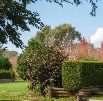 Glenquarry House | Wayside Zenhill Retreat Bowral Event & Farm