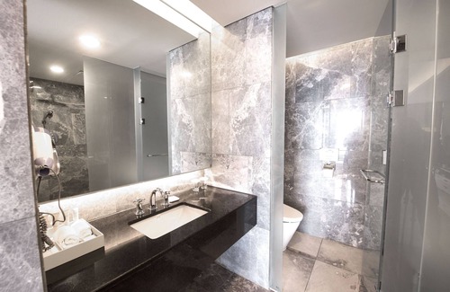 Jungmun Hotel | WE Hotel Jeju