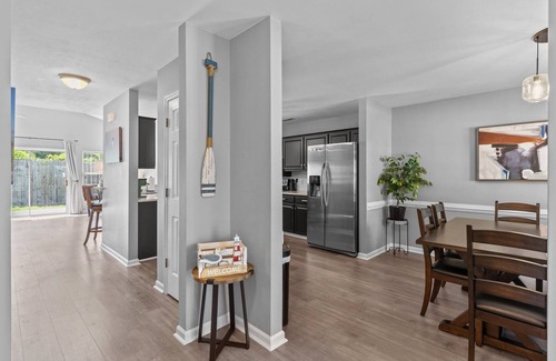 Kings Grant House | We Love Dogs | No Pet Fees | Near Wrightsville Bch