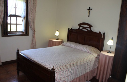 Arouca Other | We spread the cloak of the village of Arouca in front of him,