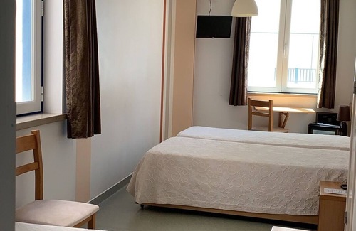 Nazare Hotel | WEAA Hotel