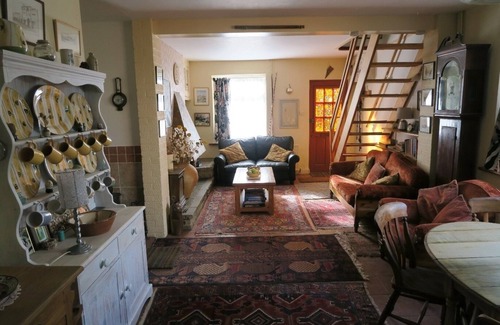Glemsford House | Weavers Cottage a carbon neutral home.