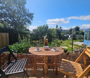 Inverkeithing Ski Chalet | Wee Haven