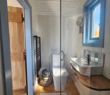 Inverkeithing Ski Chalet | Wee Haven