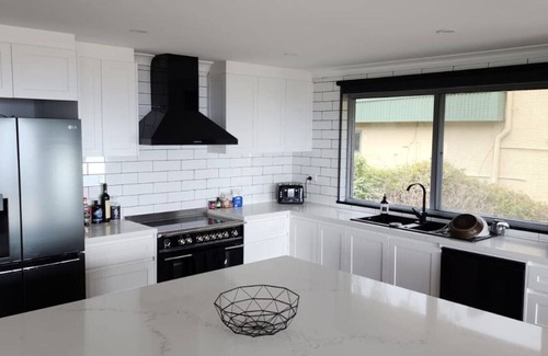 Mount Victoria House | Weemilah Spectacular Valley & Escarpment Views