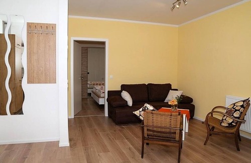 Neustadt-Hambach Apartment | Weinhaus Kruppenbacher - Fewo, Dusche, WC, Nichtraucher