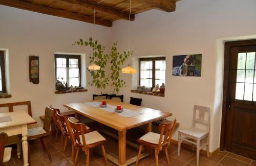 Heiligenbrunn Bed & Breakfast | Weinek's Weinlodge
