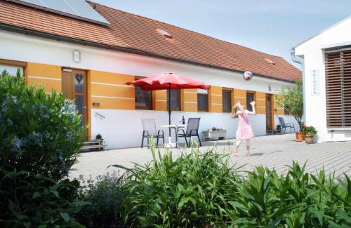 Apetlon Apartment | Weingut-Ferienwohnungen Kracher