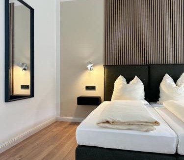 Bad Honnef Hotel | Weingut Pieper - Vinothek & Hotel am Drachenfels