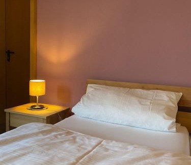 Monzingen Bed & Breakfast | Weingut und Gästehaus Holger Alt