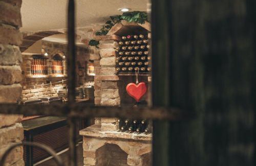 Klingenbach Hotel | Weinwirtshaus Wlaschits