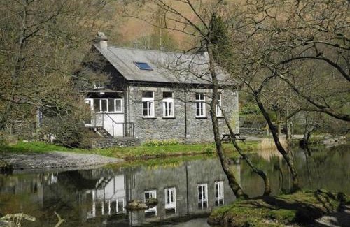 Chapel Stile House | Weirside