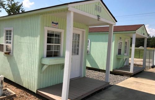 Centre Hotel | Weiss Lake Lodge